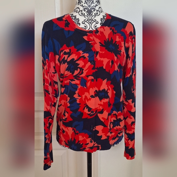 Tommy Hilfiger Sweaters - Tommy Hilfiger size M floral cardigan